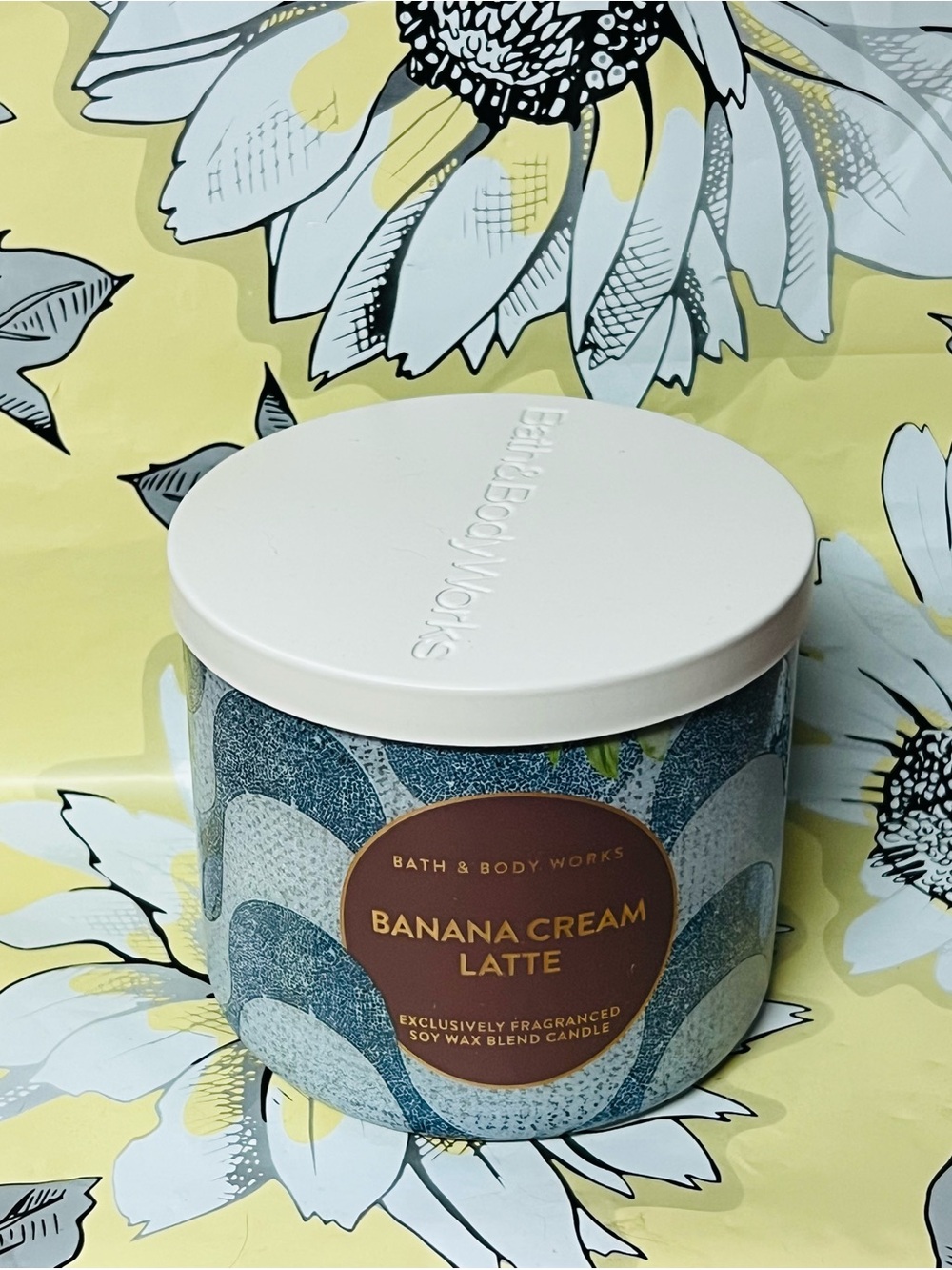 Bath & Body Works Banana Cream Latte 3-Wick Candle